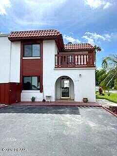Oak Meadow, SOUTH DAYTONA, FL 32119