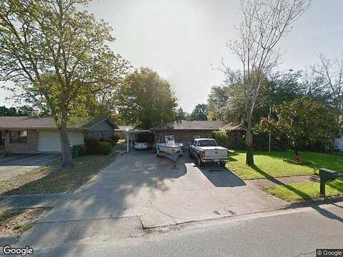 Regency Park, MARY ESTHER, FL 32569