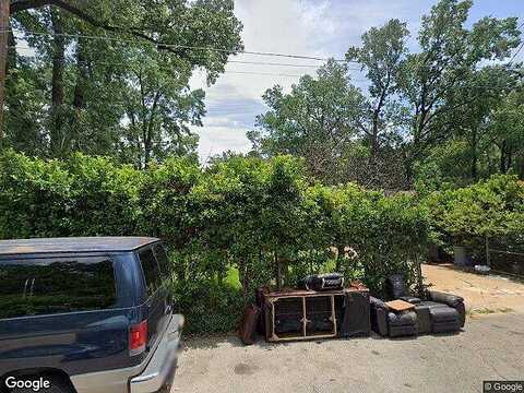 Lois, TALLAHASSEE, FL 32301