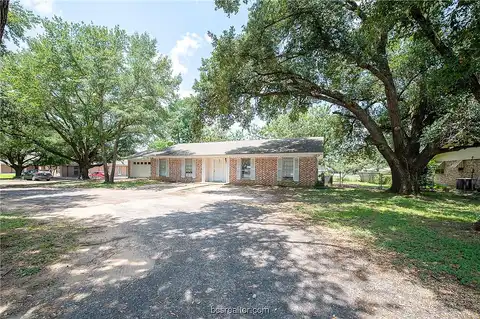 Main, MADISONVILLE, TX 77864