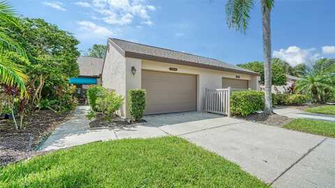 Clubside, SARASOTA, FL 34243