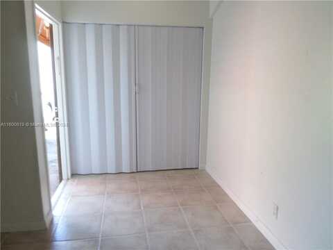 24Th, LAUDERHILL, FL 33313