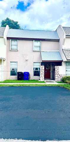 Seaview, NORTH LAUDERDALE, FL 33068