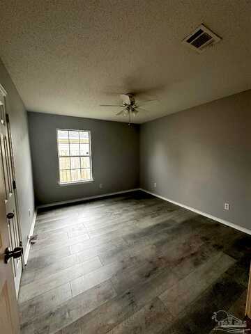 Redoubt, PENSACOLA, FL 32507
