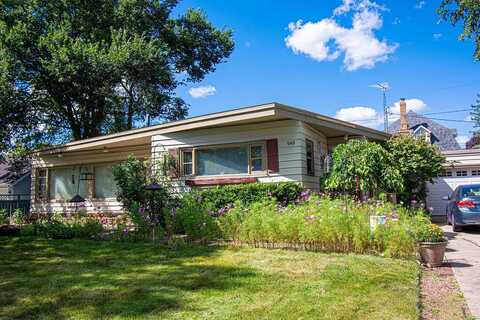 Grant, LAKE GENEVA, WI 53147