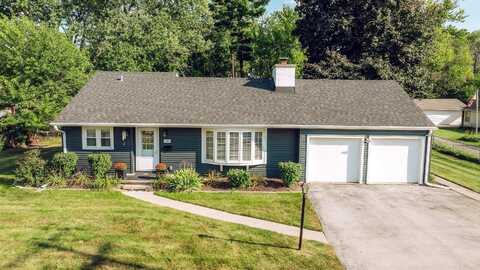 Prospect, PEWAUKEE, WI 53072