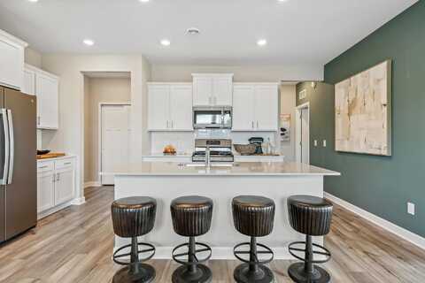 Heath, OAKDALE, MN 55128