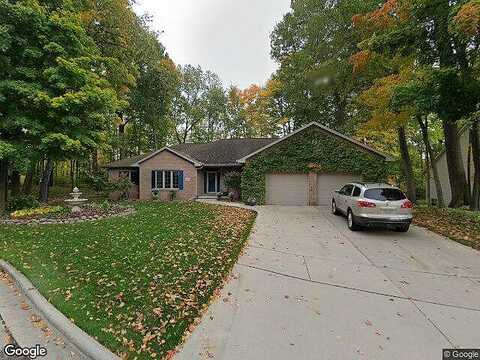 Village Green, GREEN BAY, WI 54313