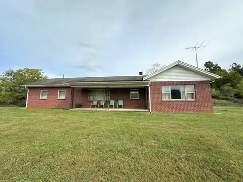 Arrowhead, FANCY GAP, VA 24328