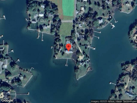 Logan Lodge, KILMARNOCK, VA 22482