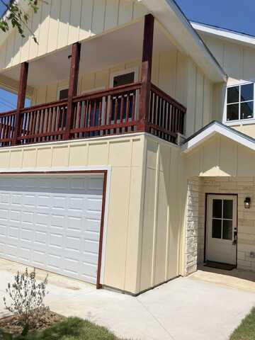 Maple, COTTONWOOD SHORES, TX 78657