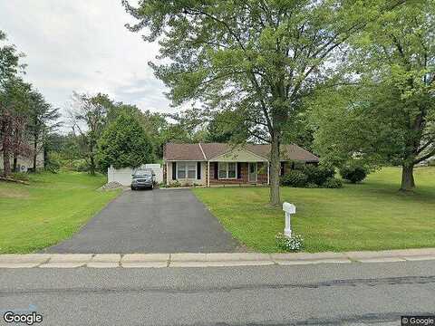 Bow, GILBERTSVILLE, PA 19525