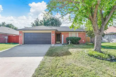 Miles, BURLESON, TX 76028