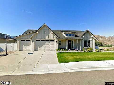 Juli, EAST WENATCHEE, WA 98802