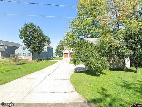 Tracy, STOUGHTON, WI 53589