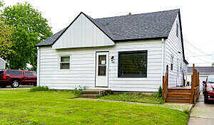Susan, OAK CREEK, WI 53154