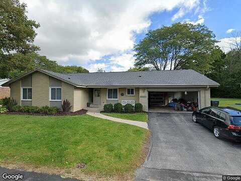 Jacqueline, MEQUON, WI 53092