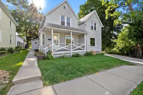 George, WHITEWATER, WI 53190