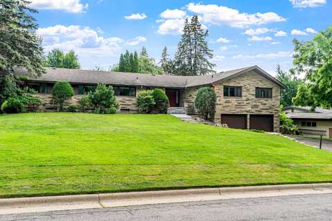 Upper Saint Dennis, SAINT PAUL, MN 55116
