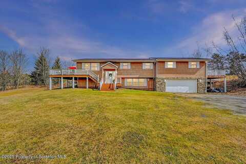 Show Kase, CLIFFORD TOWNSHIP, PA 18421