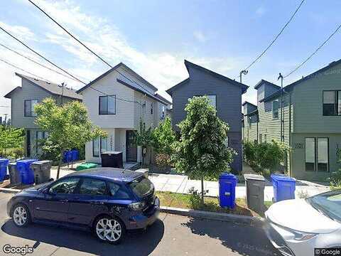 Pine, PORTLAND, OR 97216