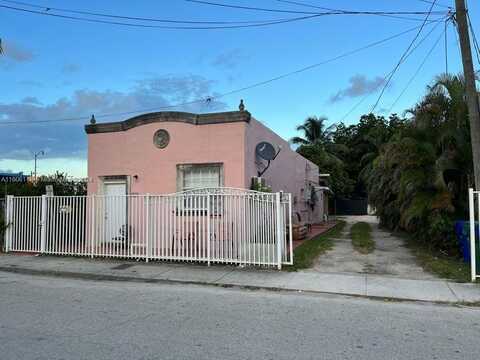 31St, MIAMI, FL 33135