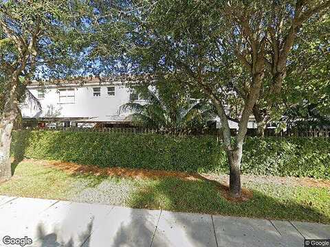 9Th, HOMESTEAD, FL 33033