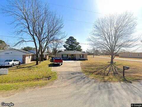 1St, HEMPSTEAD, TX 77445
