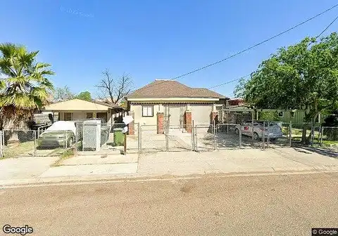 Main, LAREDO, TX 78040