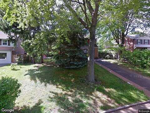Glen Arbor, WYNNEWOOD, PA 19096