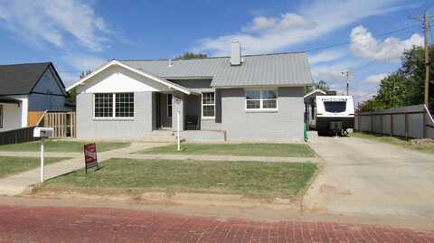 5Th, HEREFORD, TX 79045