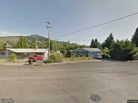 Jenny, MYRTLE CREEK, OR 97457