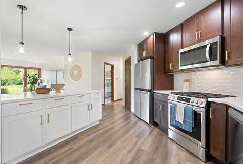 Mequon, MEQUON, WI 53092