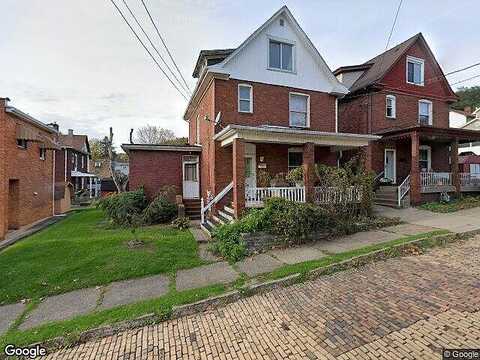 6Th St, Midland, PA 15059