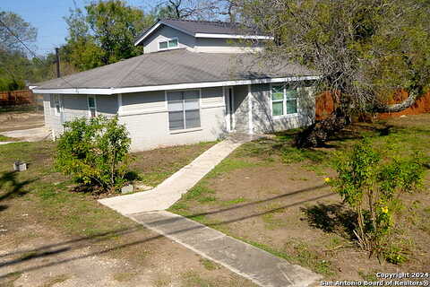 Richter Rd, Elmendorf, TX 78112