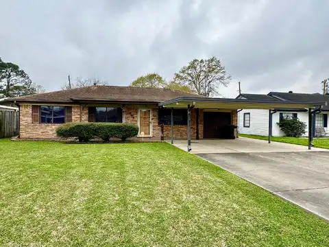 S 1St 1/2 Street, Nederland, TX 77627