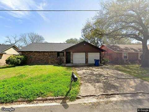 N Meinecke Street, Bellville, TX 77418