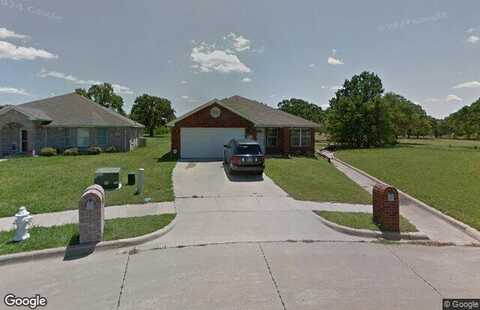 Mitchell Circle, Terrell, TX 75160