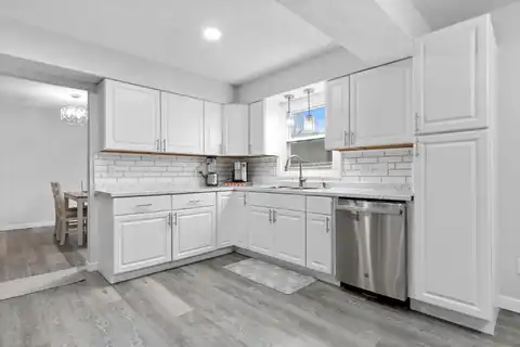 Stanley Curve, Bloomington, MN 55437