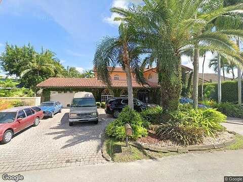 Oakmont, HIALEAH, FL 33015
