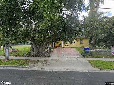 10Th, MIAMI, FL 33136