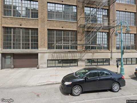 Chicago, MILWAUKEE, WI 53202