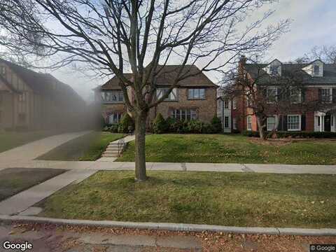 Lake, MILWAUKEE, WI 53211