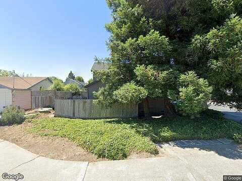 Clares, CAPITOLA, CA 95010