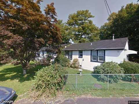 Toga, BRISTOL, PA 19007