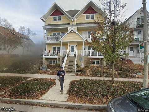 Cambridge, MILWAUKEE, WI 53211