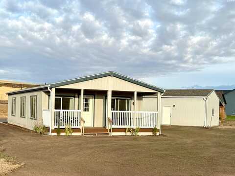 Sohon Ct, St. John, WA 99171