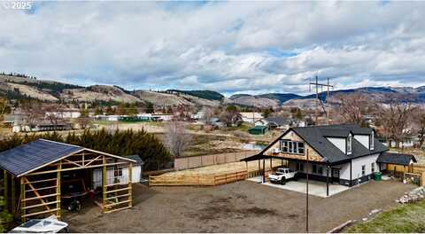 S 18Th St, LaGrande, OR 97850