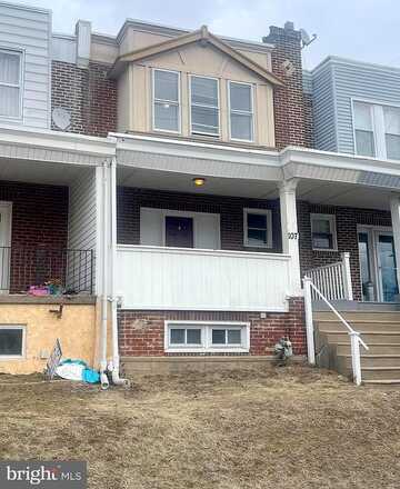 Lafayette Ave, COLLINGDALE, PA 19023