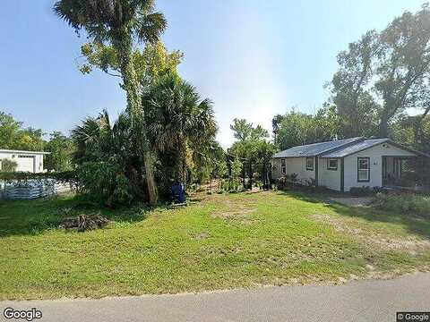 8Th St, Apalachicola, FL 32320